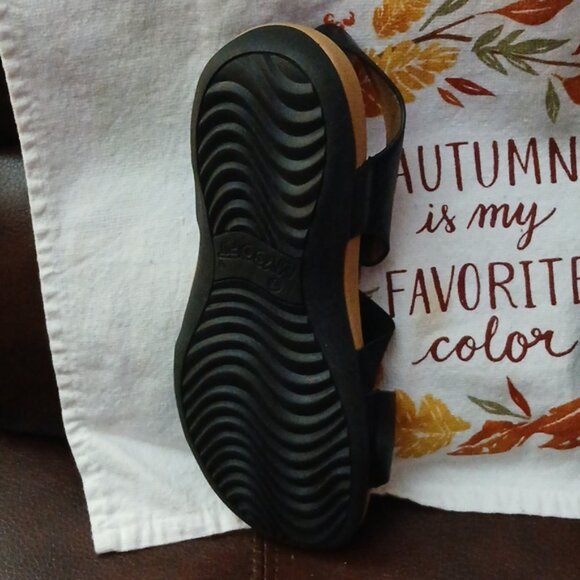 My Soft Women's Sandals Size 7 in Black - Picture 8 of 11